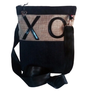 HKelly designs XO Cross body bag